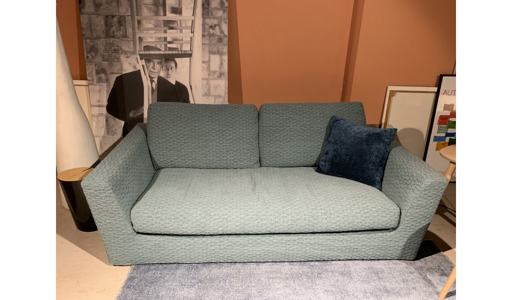 Mik sofa blue - ex-display