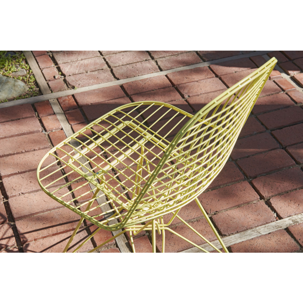 Eames wire mesh chair deals