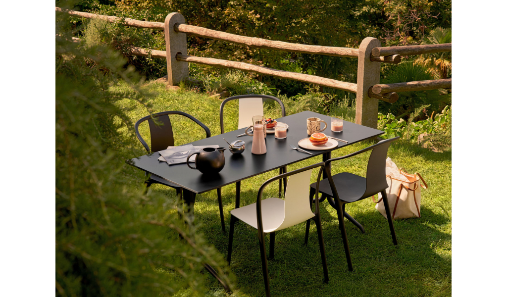 Belleville rectangular table