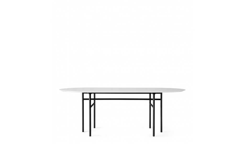 Snaregade Dining Table