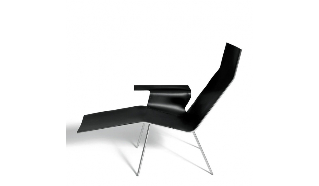 Leather Lounge Chair - z expozície
