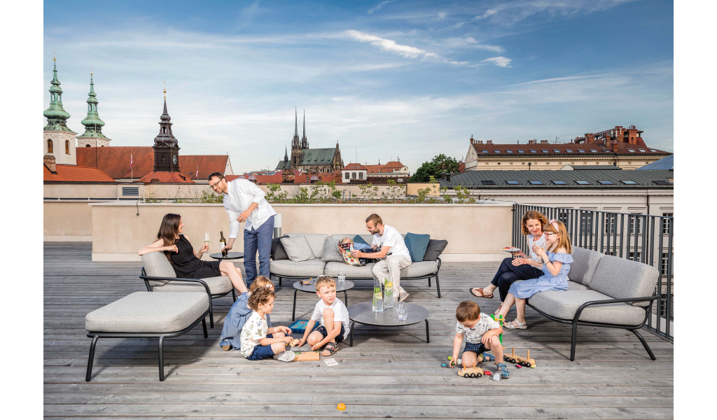 Starling low table, HPL Ø79