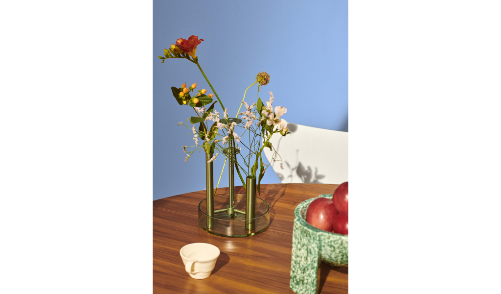 Ikeru High Vase