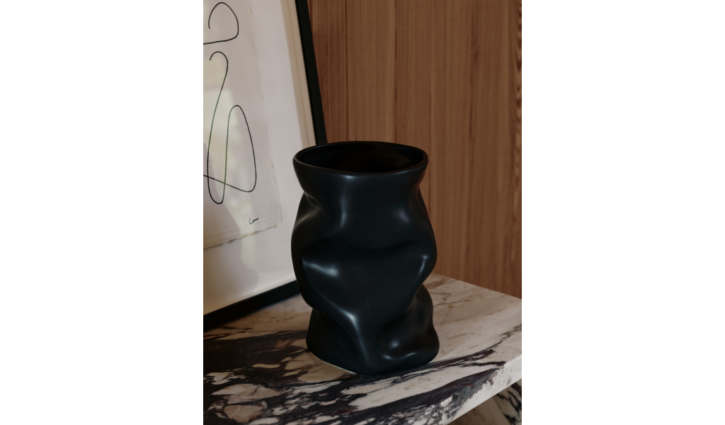 Collapse Vase Low