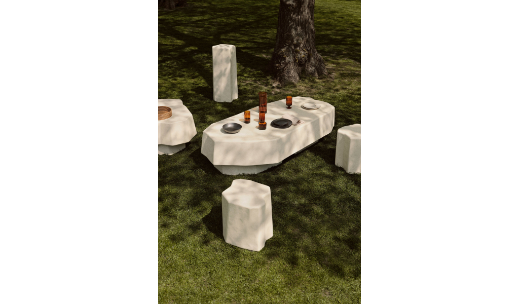 Staffa Pedestal