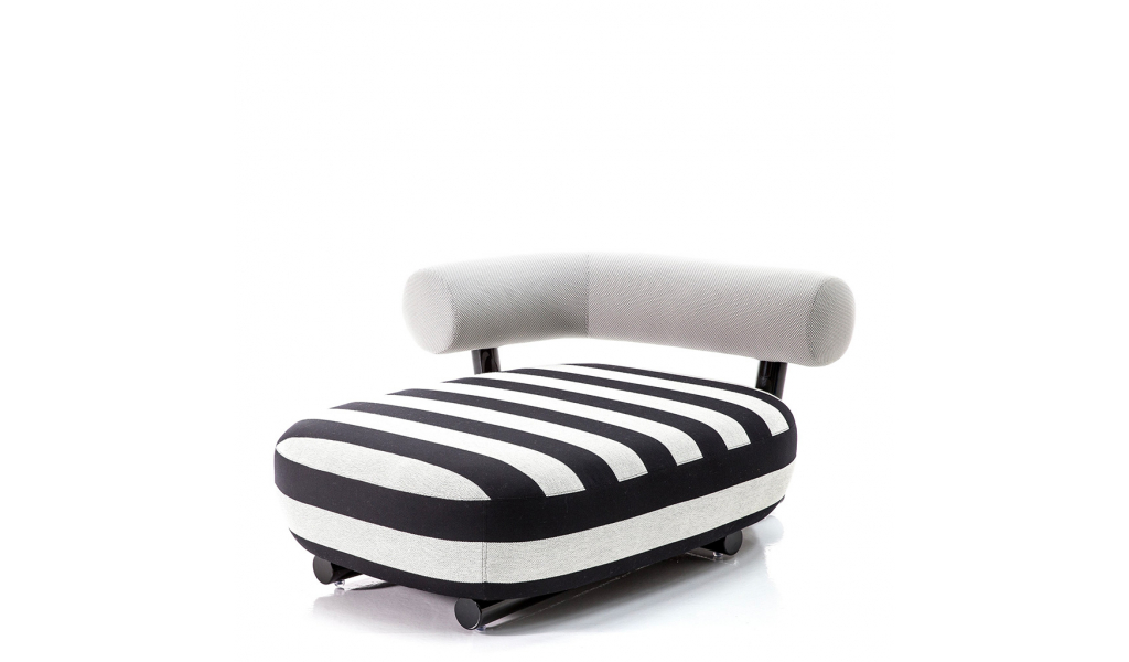 Pipe Chaise Lounge