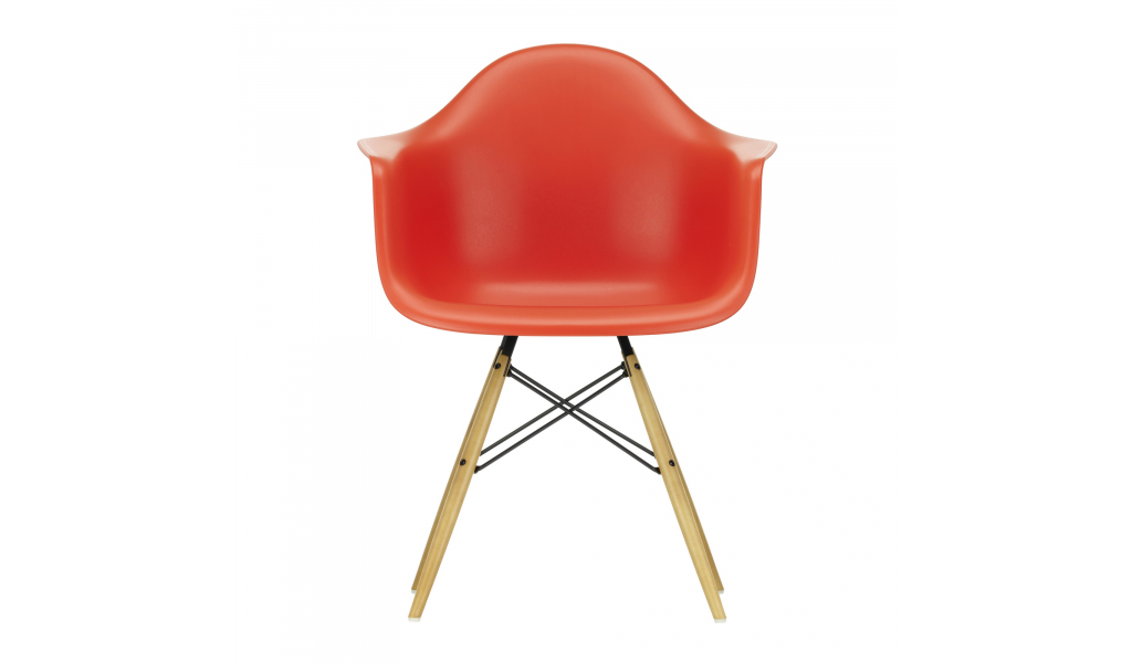 Eames Plastic Armchair DAW