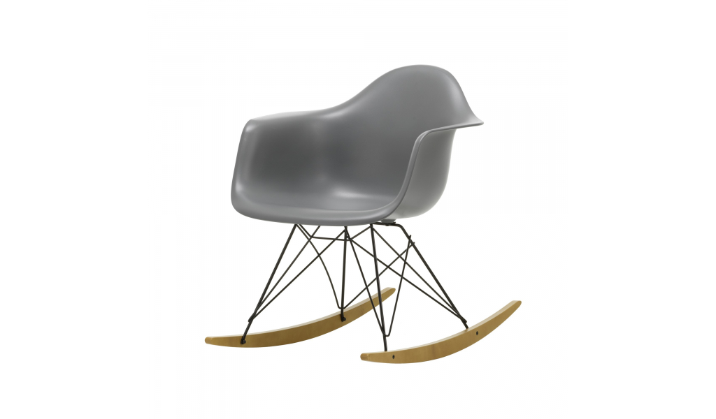 Eames Plastic Armchair RAR
