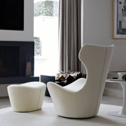 Grande Papilio Footrest, z expozice