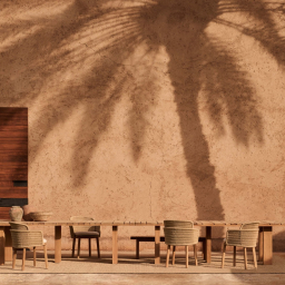 Suro Dining Table