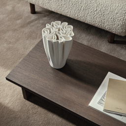 Kona Display Table