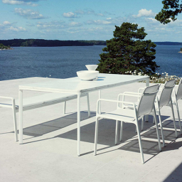 Park life dining table
