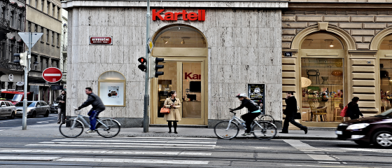 Kartell Flag Store Revoluční 14