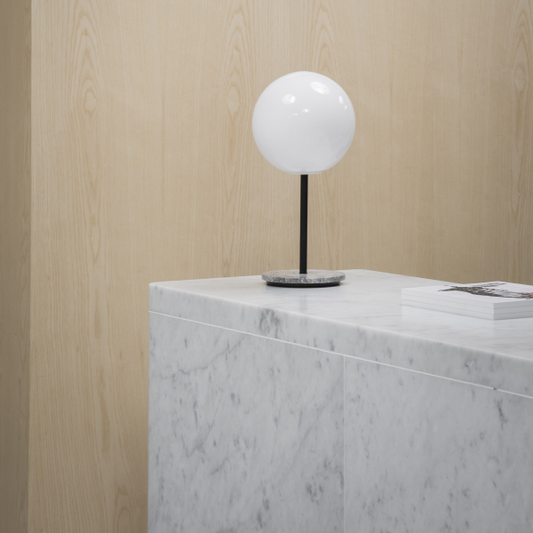 TR Bulb Table Lamp marble