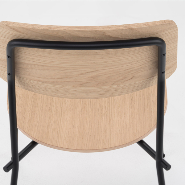Unstrain Chair