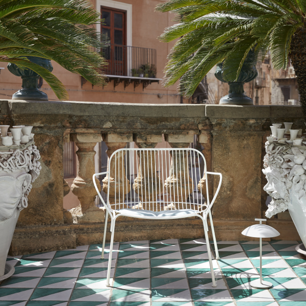 HiRay armchair