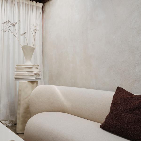 Fountain Vase Off-white