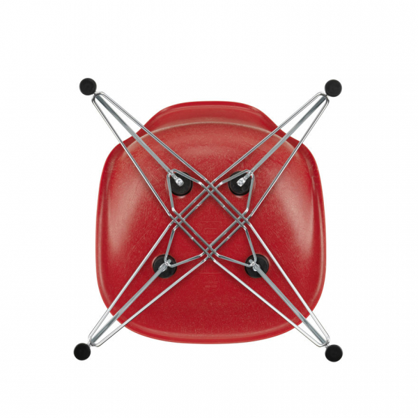 Eames Fiberglass Chair DSR