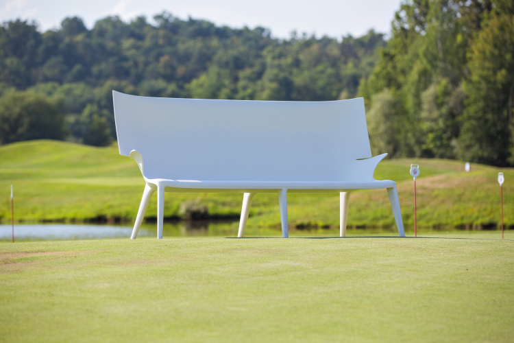 Uncle Jack Sofa transparent