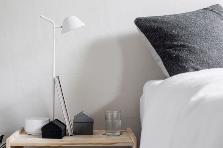 Peek Table Lamp černá