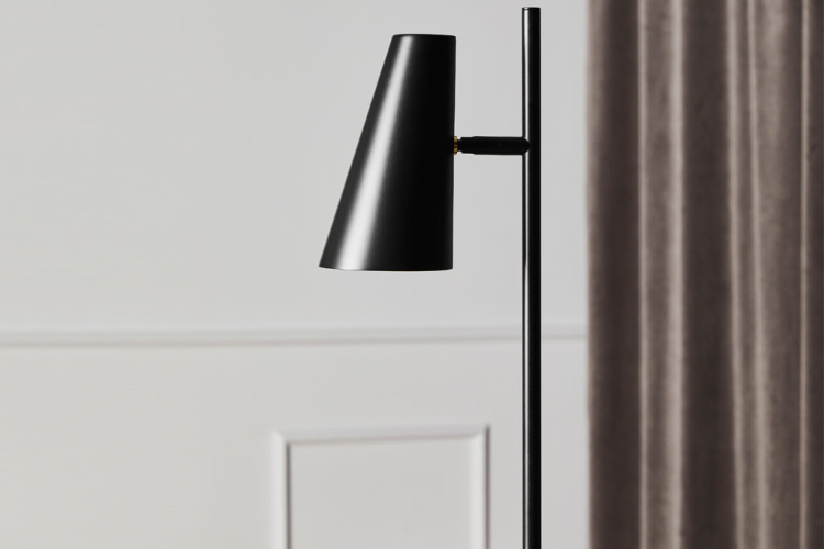 Cono table lamp