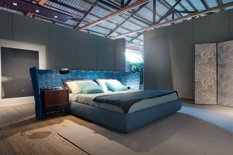 Silent bed