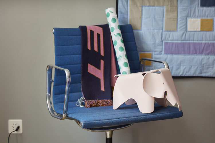 Eames Elephant Small