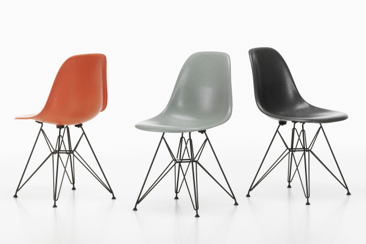 Eames Fiberglass chair DSR white powder-coated dark grey